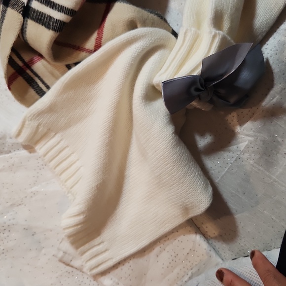 K.I.T. accessories  for women 3 pieces scarf, gloves and hat - Picture 4 of 5